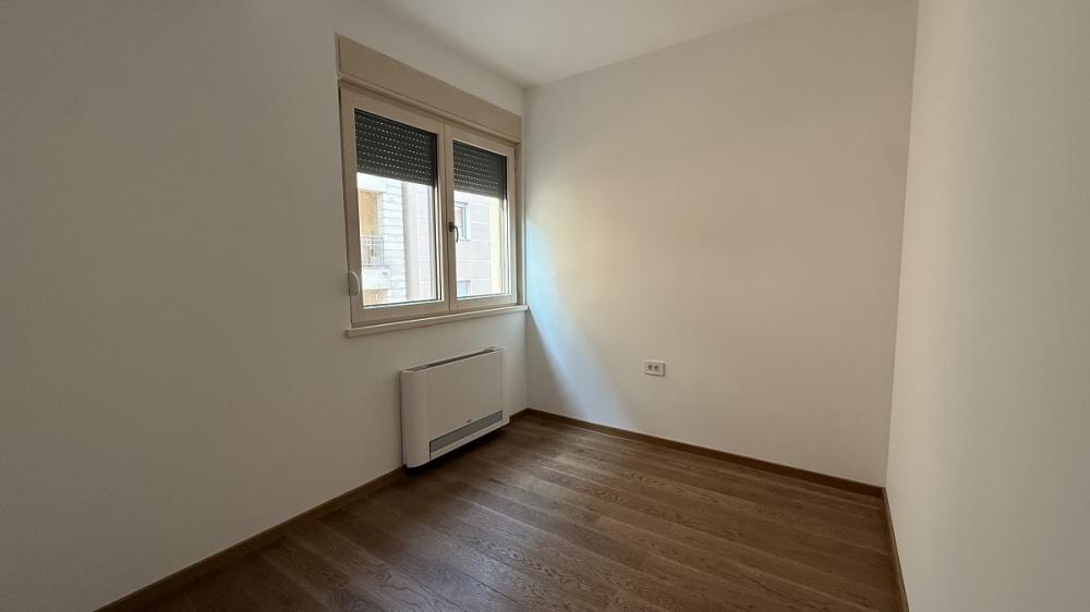 Stan na prodaju u Beogradu, Vračar (Hram), cetvorosoban, 89m2, cena 445000 evra