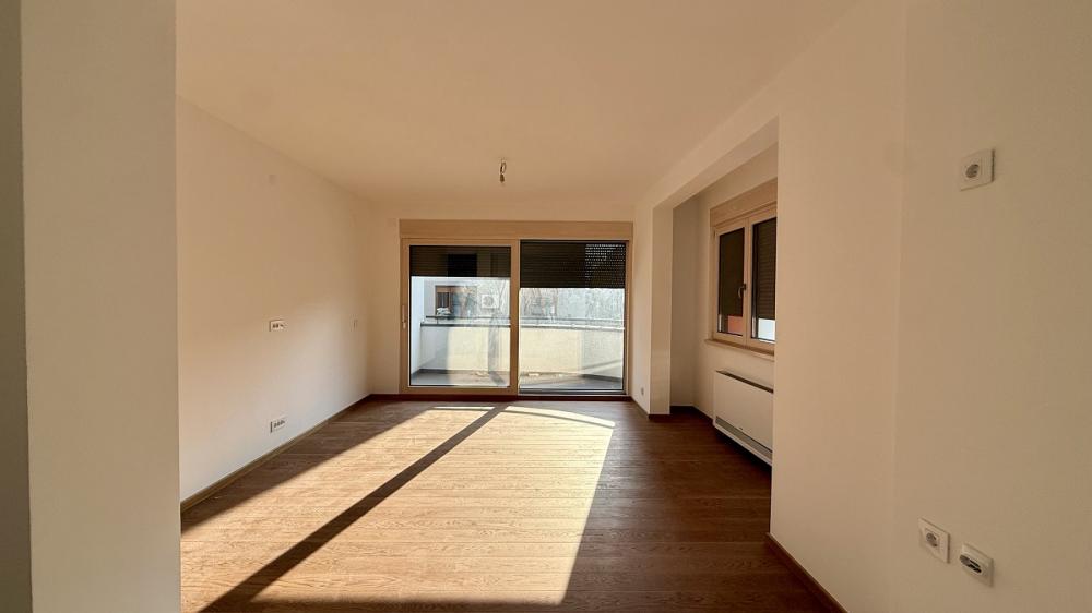 Stan na prodaju u Beogradu, Vračar (Hram), cetvorosoban, 89m2, cena 445000 evra