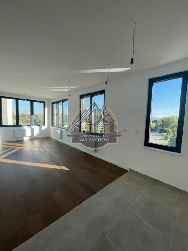 Stan na prodaju u Beogradu, Novi Beograd blok 58, cetvorosoban, 83m2, cena 390000 evra