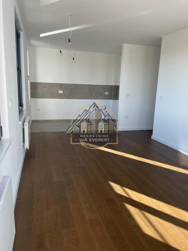 Stan na prodaju u Beogradu, Novi Beograd blok 58, cetvorosoban, 83m2, cena 390000 evra