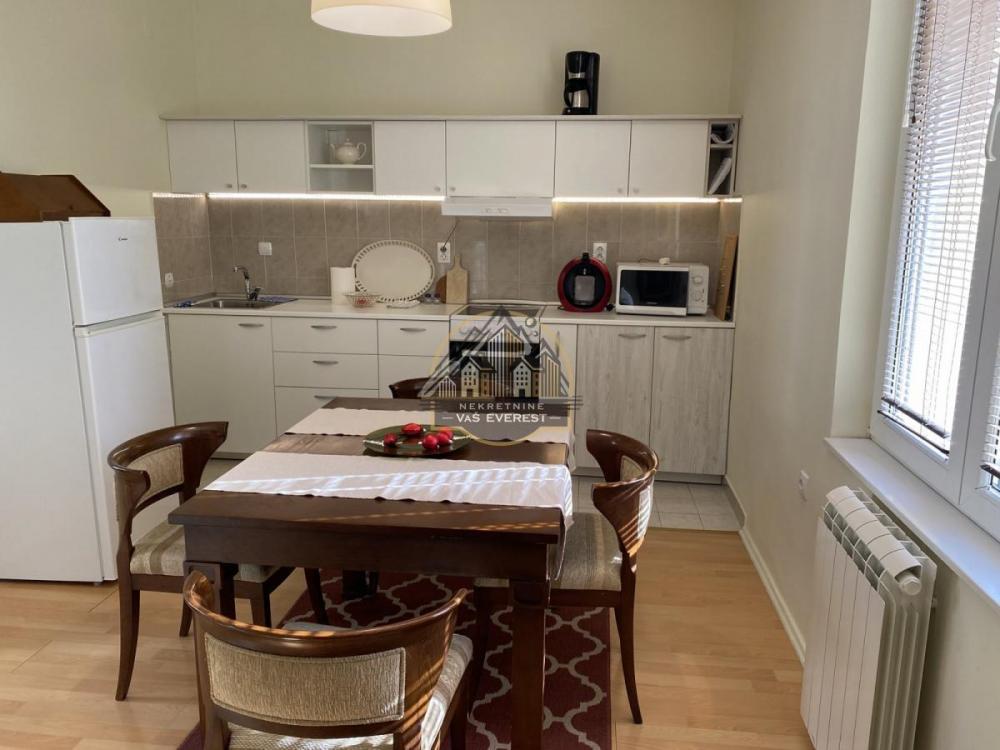 Stan na prodaju u Beogradu, Voždovac, dvoiposoban, 60m2, cena 220000 evra