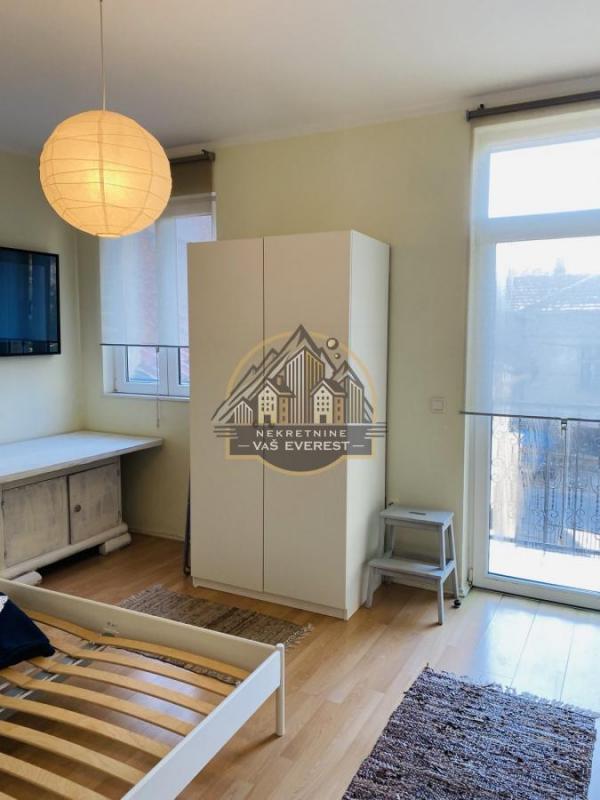 Stan na prodaju u Beogradu, Voždovac, dvoiposoban, 60m2, cena 220000 evra