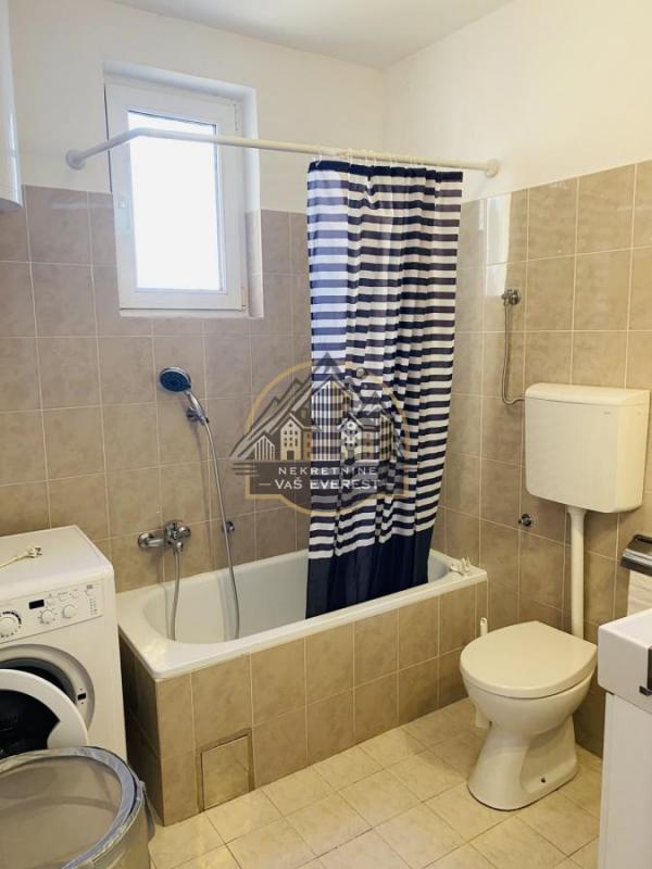 Stan na prodaju u Beogradu, Voždovac, dvoiposoban, 60m2, cena 220000 evra