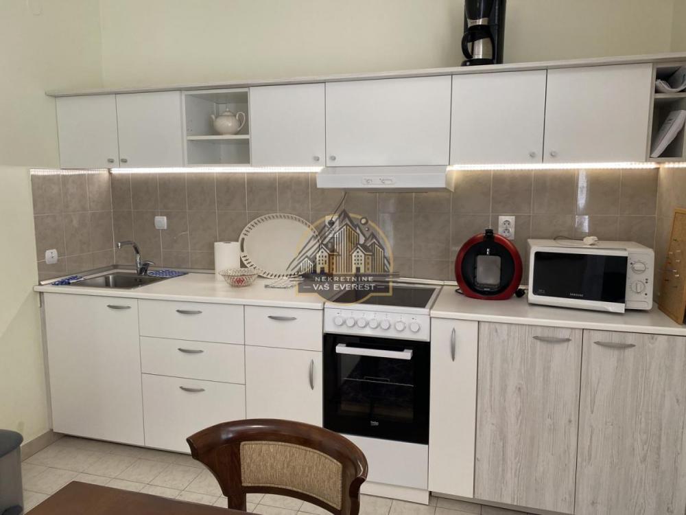 Stan na prodaju u Beogradu, Voždovac, dvoiposoban, 60m2, cena 220000 evra