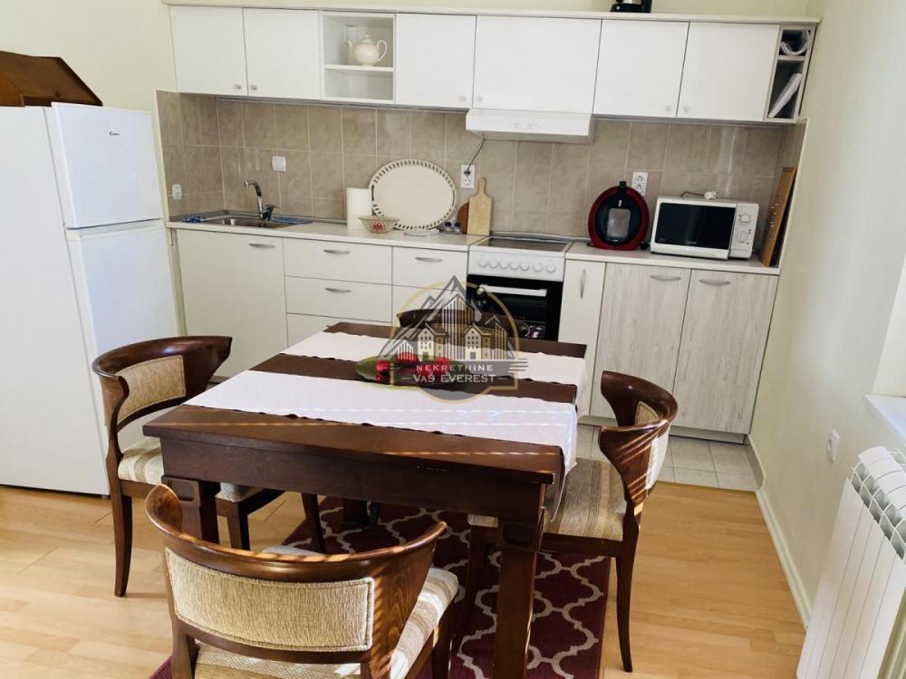 Stan na prodaju u Beogradu, Voždovac, dvoiposoban, 60m2, cena 220000 evra