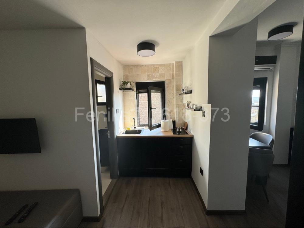 Stan na prodaju u Beogradu, Beograd (Skupština), jednoiposoban, 30m2, cena 160000 evra