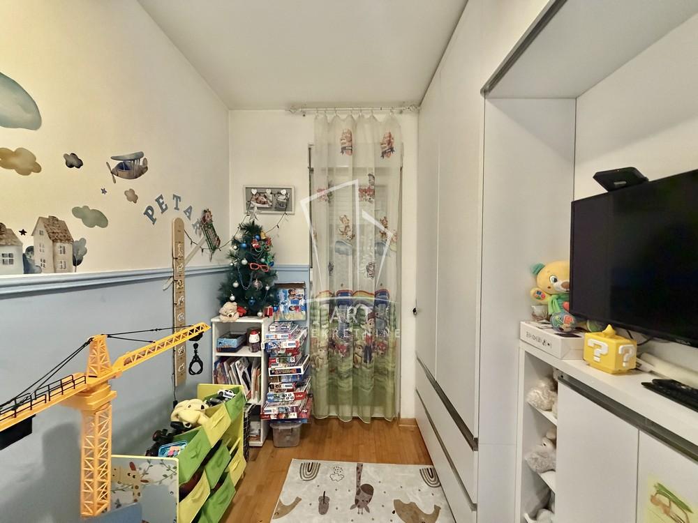 Stan na prodaju u Beogradu, Borča, dvosoban, 36m2, cena 90000 evra