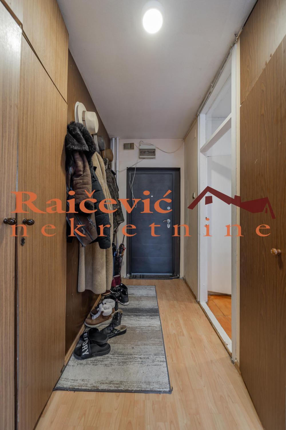 Stan na prodaju u Beogradu, Dorćol, troiposoban, 76m2, cena 350000 evra