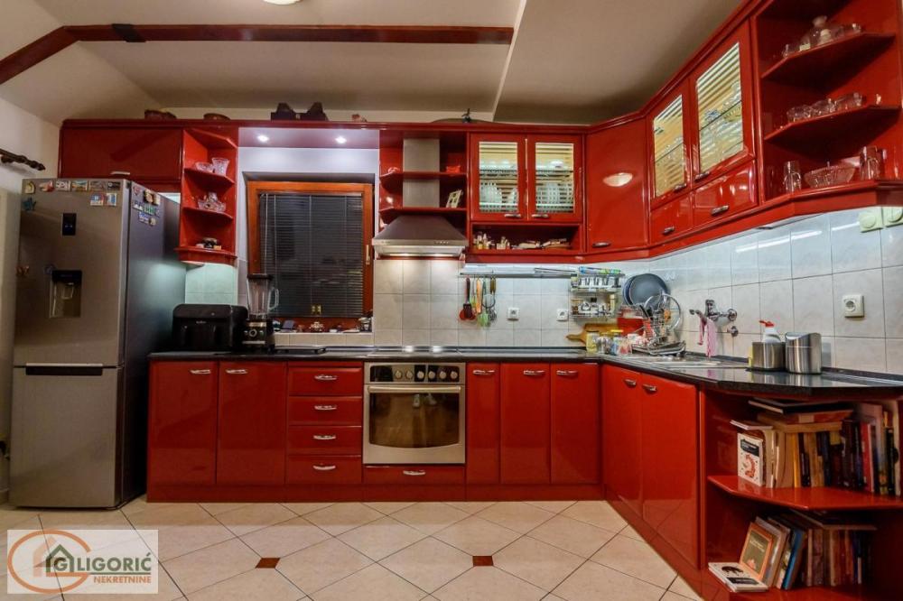 Stan na prodaju u Beogradu, Gundulićev venac, cetvorosoban, 131m2, cena 450000 evra