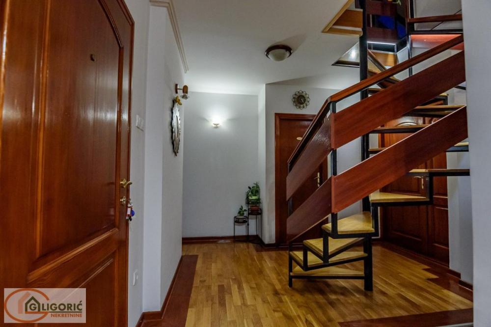 Stan na prodaju u Beogradu, Gundulićev venac, cetvorosoban, 131m2, cena 450000 evra