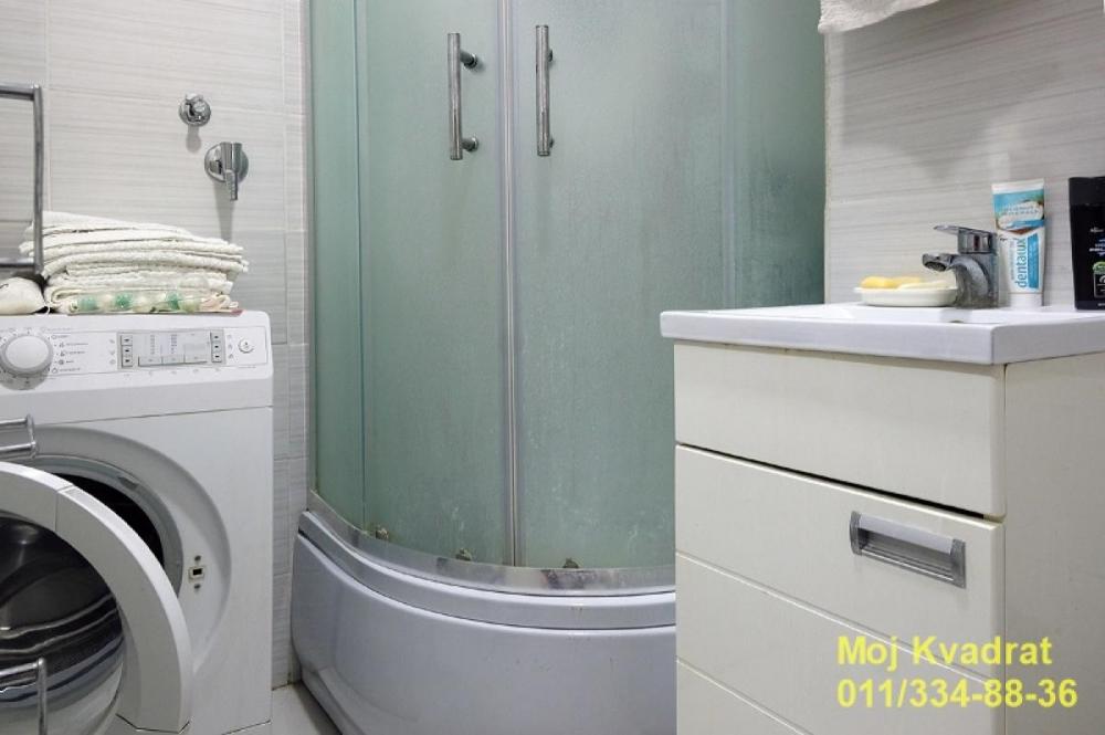 Stan na prodaju u Beogradu, Bežanijska kosa, jednoiposoban, 37m2, cena 135000 evra