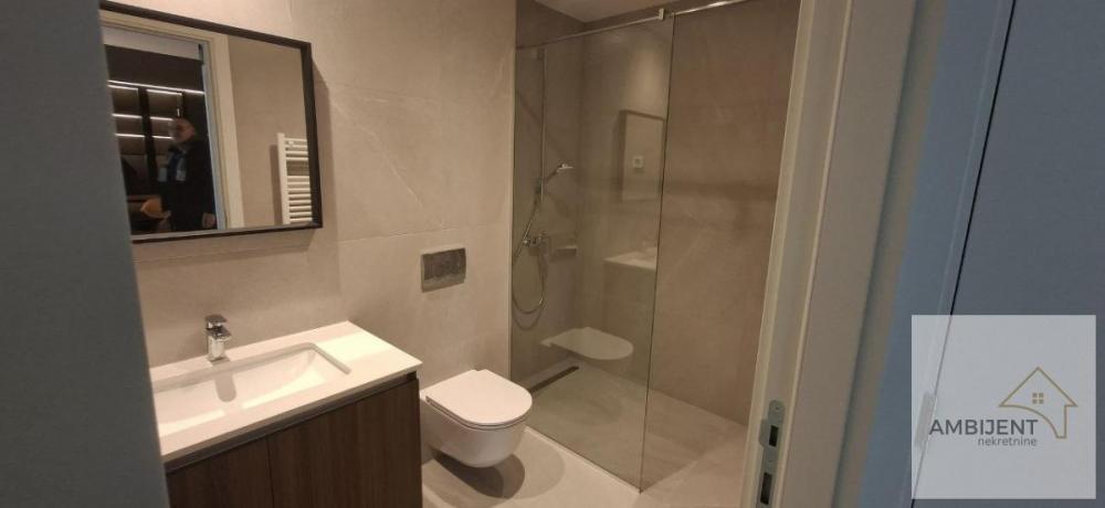 Stan na prodaju u Beogradu, Savski venac, jednoiposoban, 55m2, cena 289000 evra