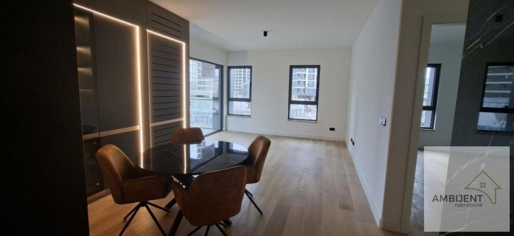 Stan na prodaju u Beogradu, Savski venac, jednoiposoban, 55m2, cena 289000 evra