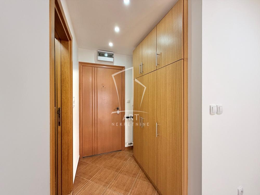 Stan na prodaju u Beogradu, Vukov spomenik, 24m2, cena 120000 evra