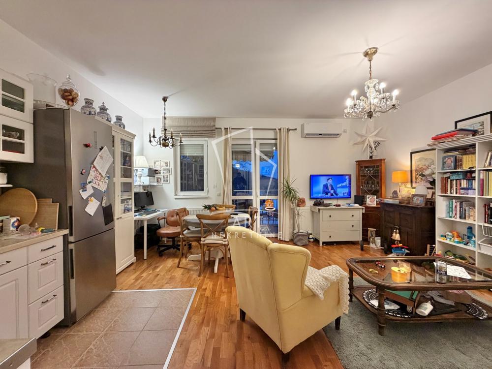 Glavna slika oglasa 270807