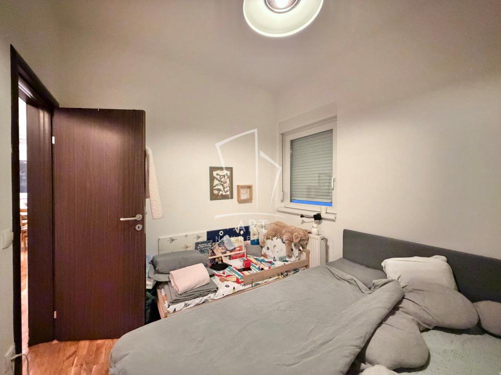 Stan na prodaju u Beogradu, Miljakovac, dvosoban, 49m2, cena 140000 evra