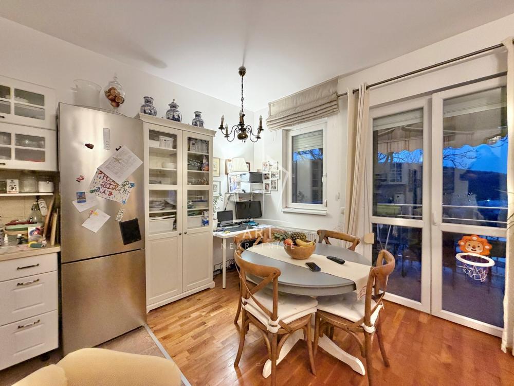 Stan na prodaju u Beogradu, Miljakovac, dvosoban, 49m2, cena 140000 evra