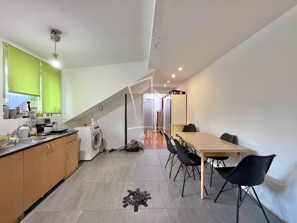 Stan na prodaju u Beogradu, Bogoslovija, trosoban, 68m2, cena 230000 evra