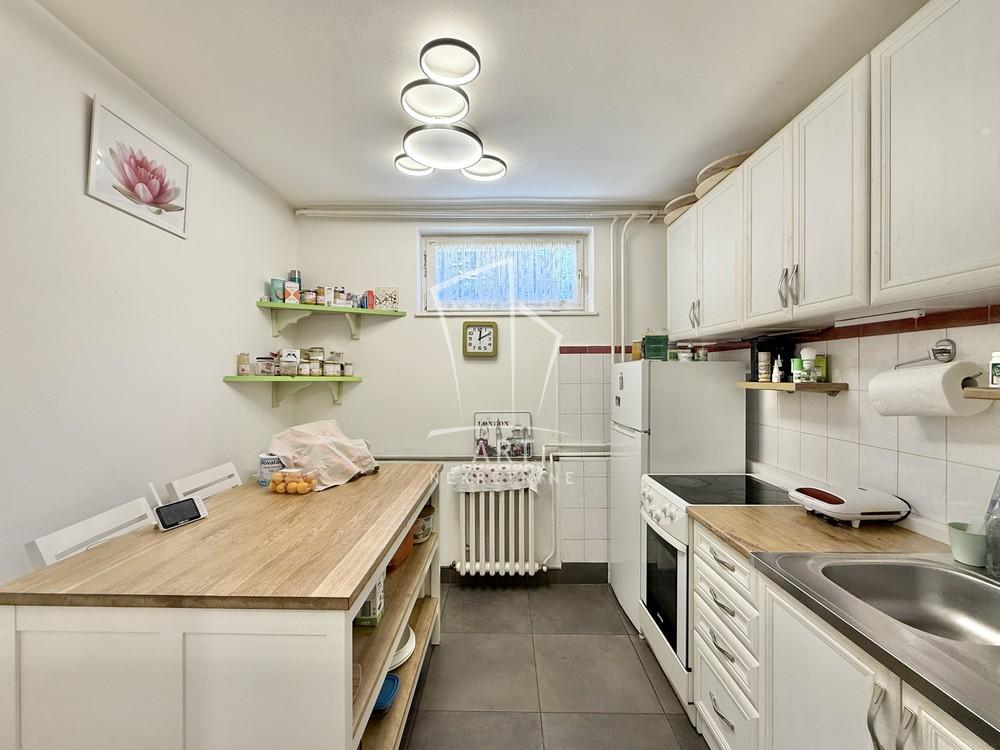 Stan na prodaju u Beogradu, Dedinje, 93m2, cena 335000 evra