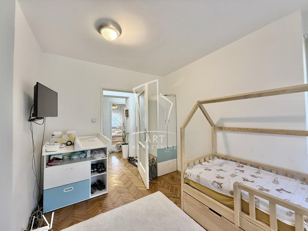 Stan na prodaju u Beogradu, Dedinje, 93m2, cena 335000 evra