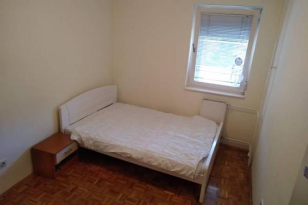 Stan na prodaju u Beogradu, Novi Beograd blok 22, trosoban, 79m2, cena 355000 evra