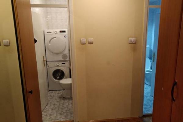 Stan na prodaju u Beogradu, Novi Beograd blok 22, trosoban, 79m2, cena 355000 evra