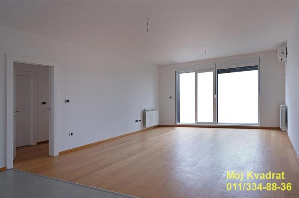 Stan na prodaju u Beogradu, Voždovac, trosoban, 94m2, cena 329000 evra