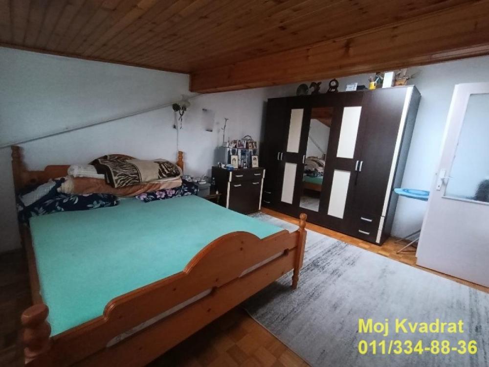 Stan na prodaju u Beogradu, Čukarica, troiposoban, 71m2, cena 106000 evra