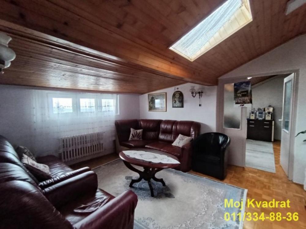 Stan na prodaju u Beogradu, Čukarica, troiposoban, 71m2, cena 106000 evra