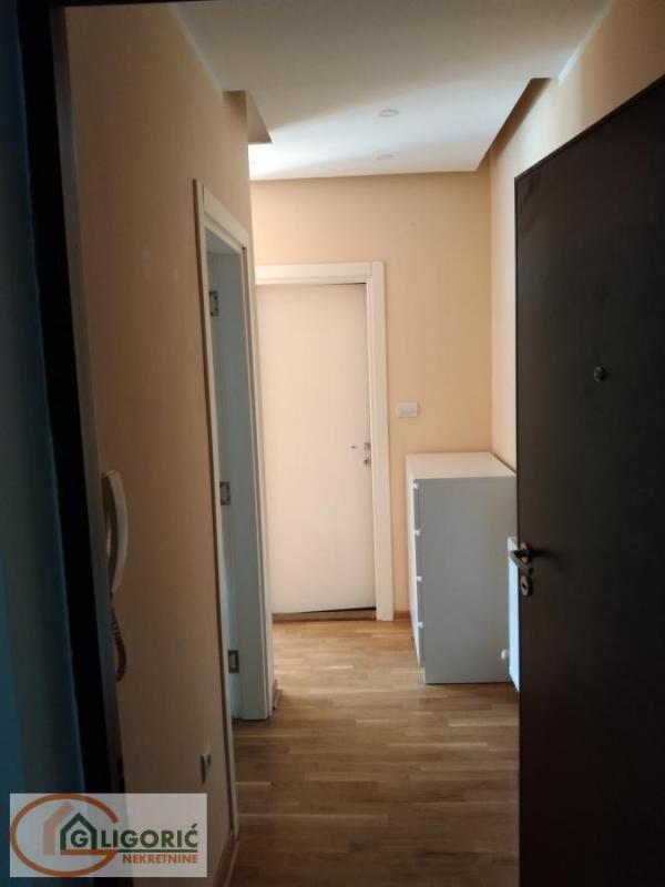 Stan na prodaju u Beogradu, Krnjača, jednoiposoban, 40m2, cena 99000 evra