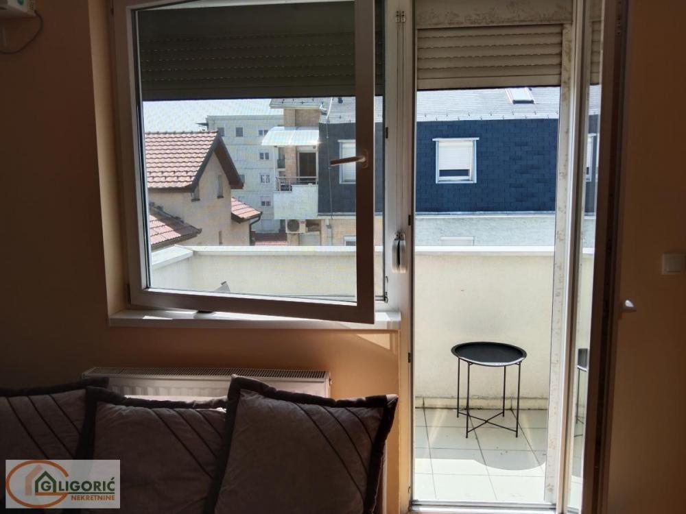 Stan na prodaju u Beogradu, Krnjača, jednoiposoban, 40m2, cena 99000 evra