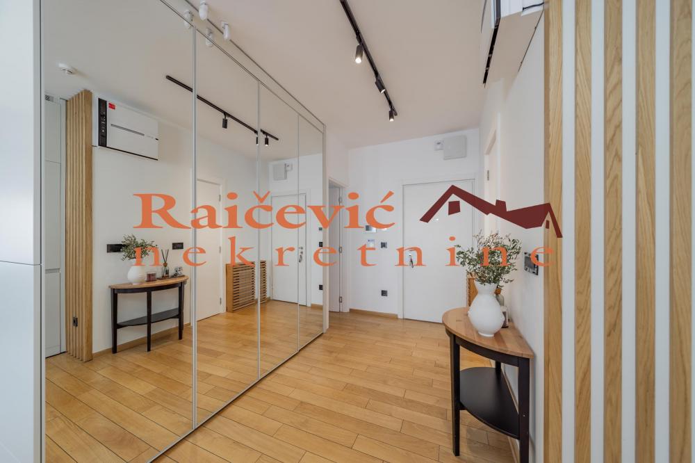 Stan na prodaju u Beogradu, Pašino brdo, cetvorosoban, 93m2, cena 530000 evra