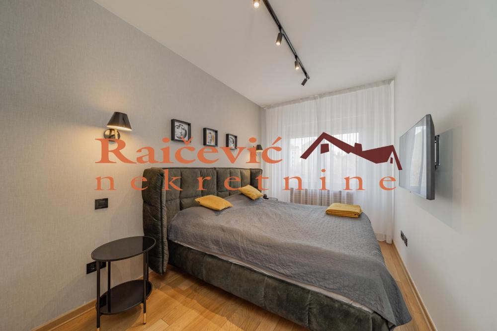 Stan na prodaju u Beogradu, Pašino brdo, cetvorosoban, 93m2, cena 530000 evra