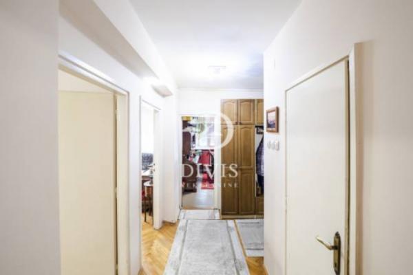 Stan na prodaju u Beogradu, Gornji grad, trosoban, 82m2, cena 229600 evra