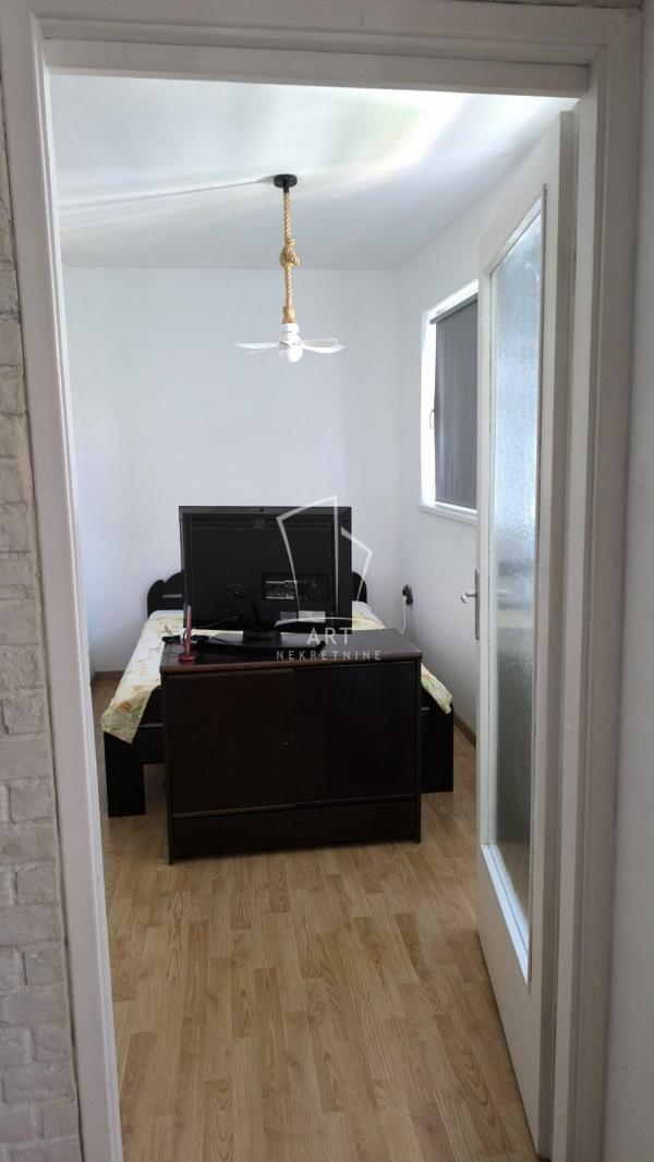 Stan na prodaju u Beogradu, Čukarica, jednoiposoban, 43m2, cena 140000 evra