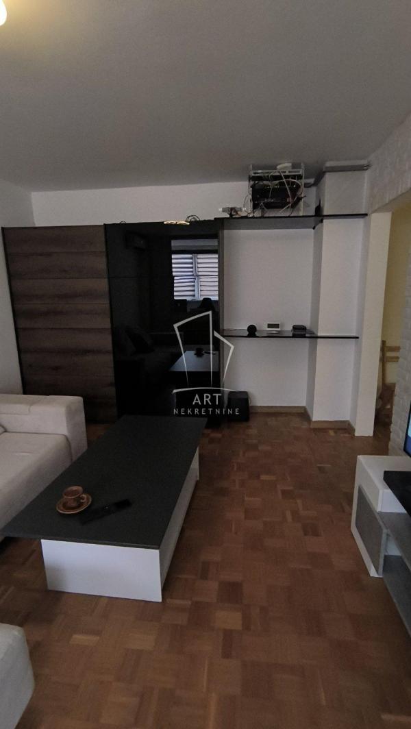 Stan na prodaju u Beogradu, Čukarica, jednoiposoban, 43m2, cena 140000 evra