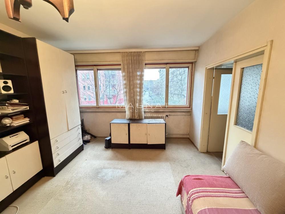 Stan na prodaju u Beogradu, Zemun, dvosoban, 67m2, cena 239500 evra