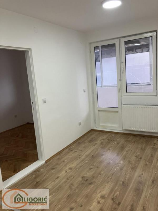 Stan na prodaju u Beogradu, Cerak, jednosoban, 25m2, cena 62000 evra