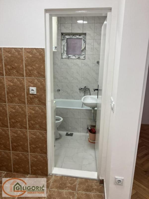 Stan na prodaju u Beogradu, Cerak, jednosoban, 25m2, cena 62000 evra