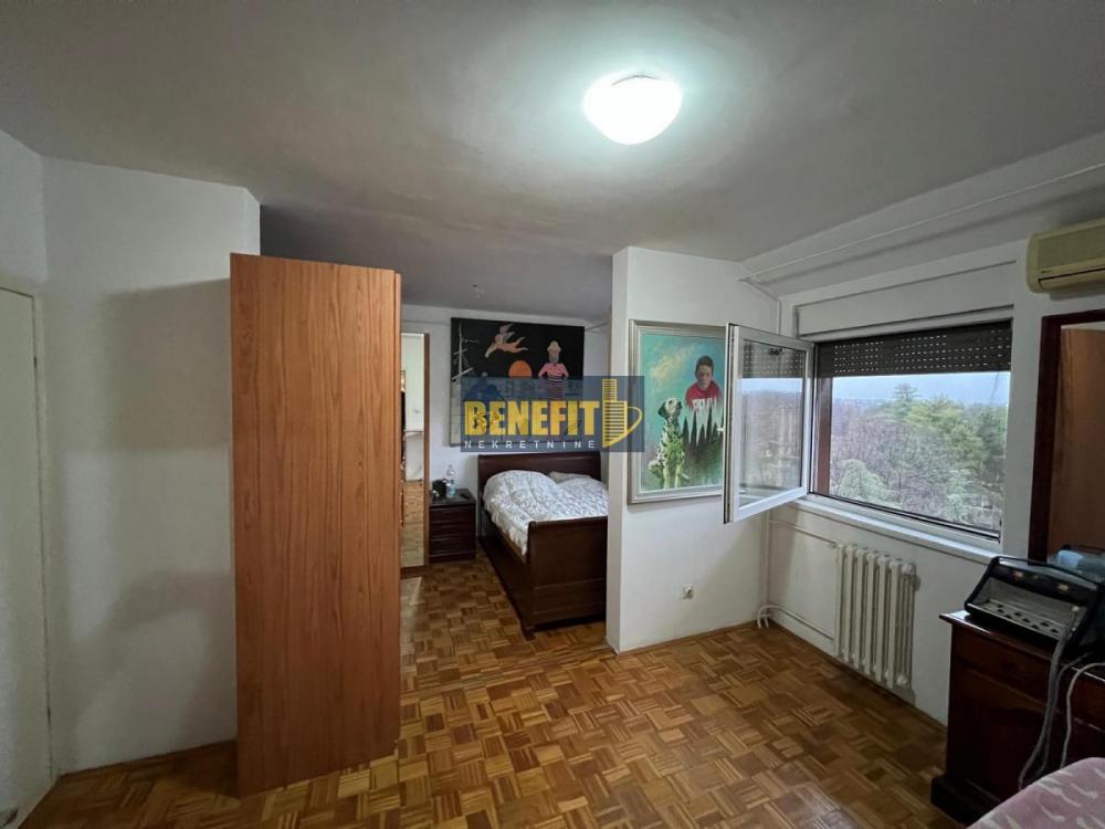 Stan na prodaju u Beogradu, Banovo brdo, trosoban, 96m2, cena 335000 evra