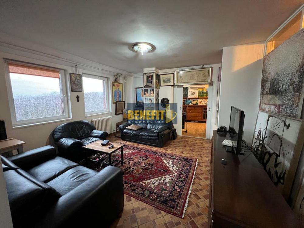 Stan na prodaju u Beogradu, Banovo brdo, trosoban, 96m2, cena 335000 evra