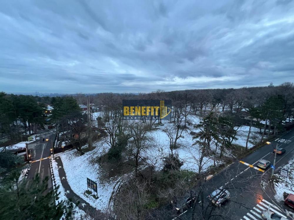 Stan na prodaju u Beogradu, Banovo brdo, trosoban, 96m2, cena 335000 evra