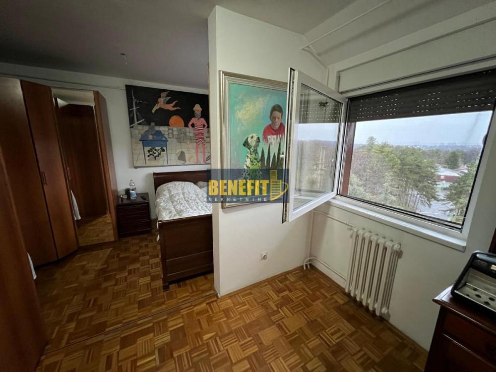 Stan na prodaju u Beogradu, Banovo brdo, trosoban, 96m2, cena 335000 evra