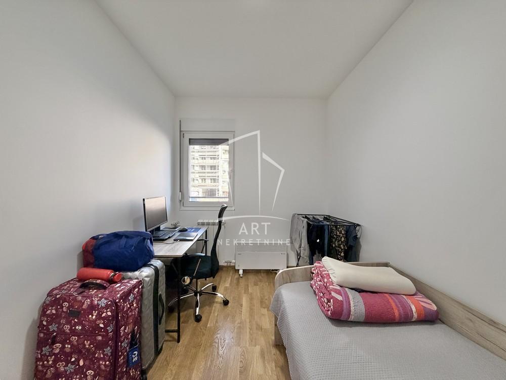 Stan na prodaju u Beogradu, Rakovica, dvoiposoban, 60m2, cena 195000 evra