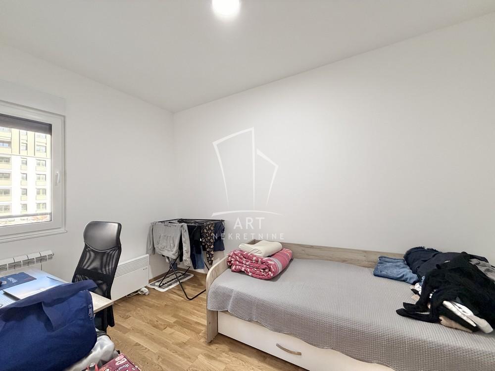 Stan na prodaju u Beogradu, Rakovica, dvoiposoban, 60m2, cena 195000 evra