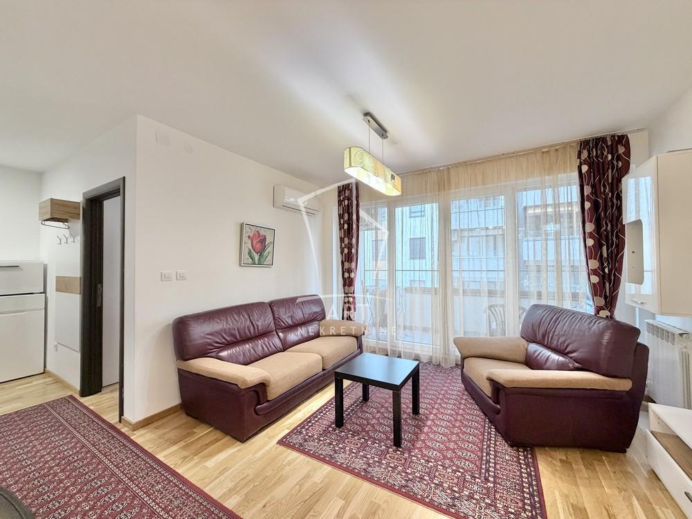 Stan na prodaju u Beogradu, Višnjička banja, jednoiposoban, 45m2, cena 145990 evra