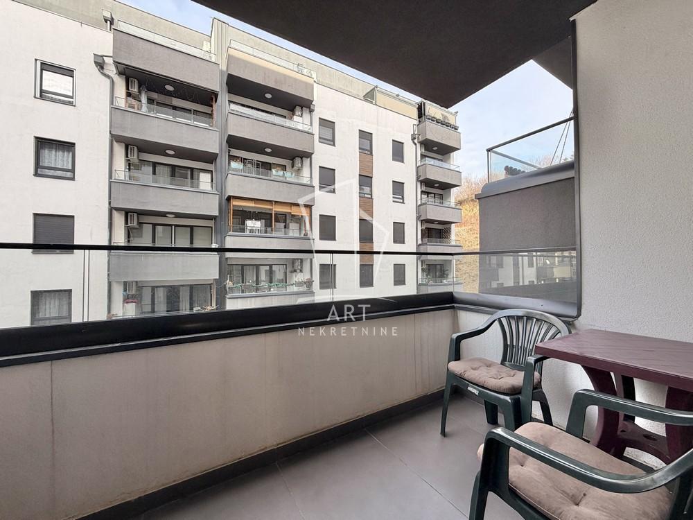 Stan na prodaju u Beogradu, Višnjička banja, jednoiposoban, 45m2, cena 145990 evra