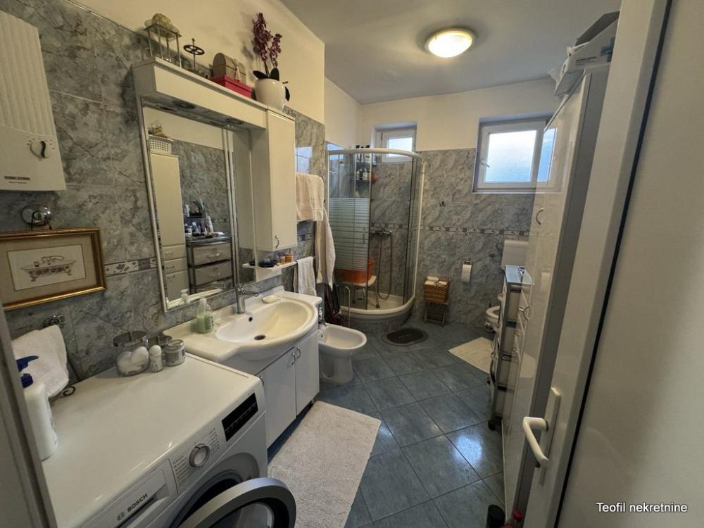 Stan na prodaju u Beogradu, Palilulska pijaca, trosoban, 73m2, cena 319000 evra