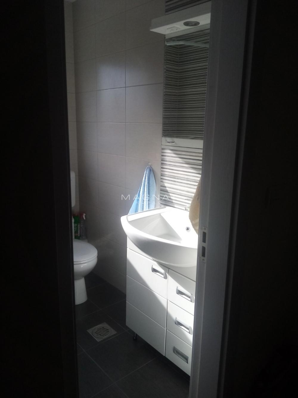 Stan na prodaju u Beogradu, Karaburma, jednosoban, 36m2, cena 102000 evra