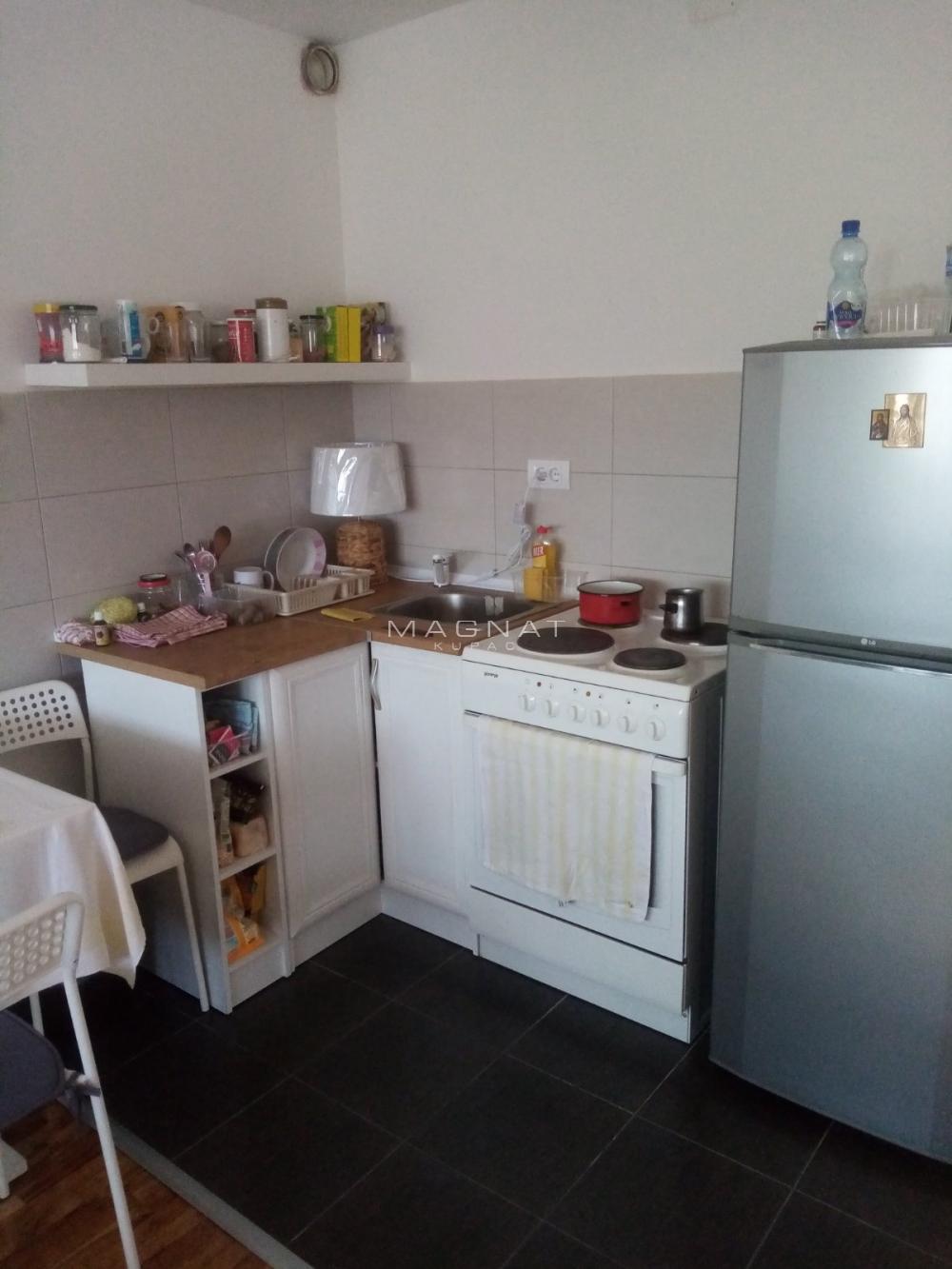 Stan na prodaju u Beogradu, Karaburma, jednosoban, 36m2, cena 102000 evra